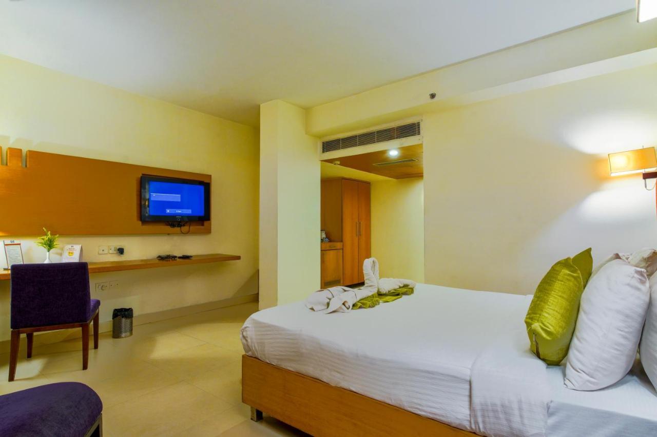 Hotel Gis Select Banjara Hill Hajdarabad Zewnętrze zdjęcie