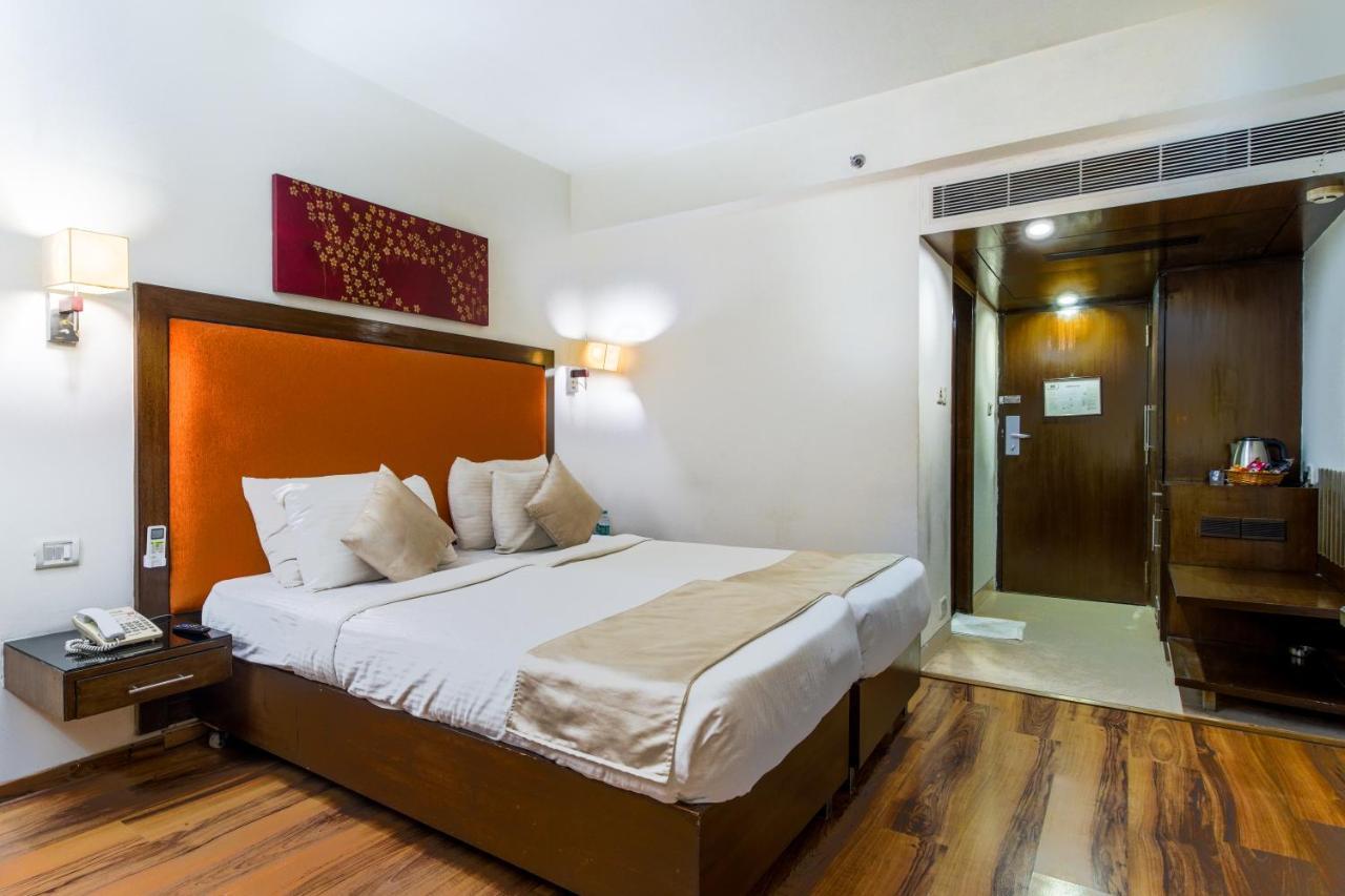 Hotel Gis Select Banjara Hill Hajdarabad Zewnętrze zdjęcie